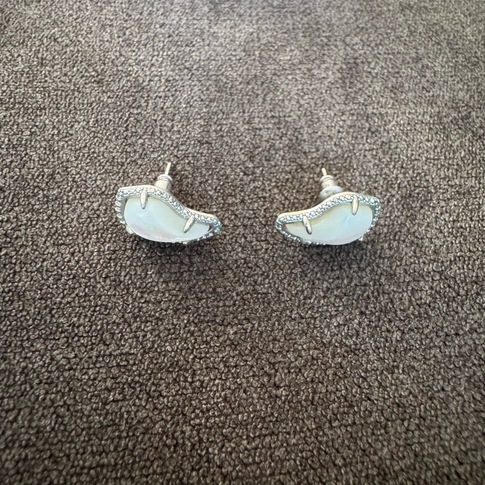 Kendra Scott Teardrop Earrings